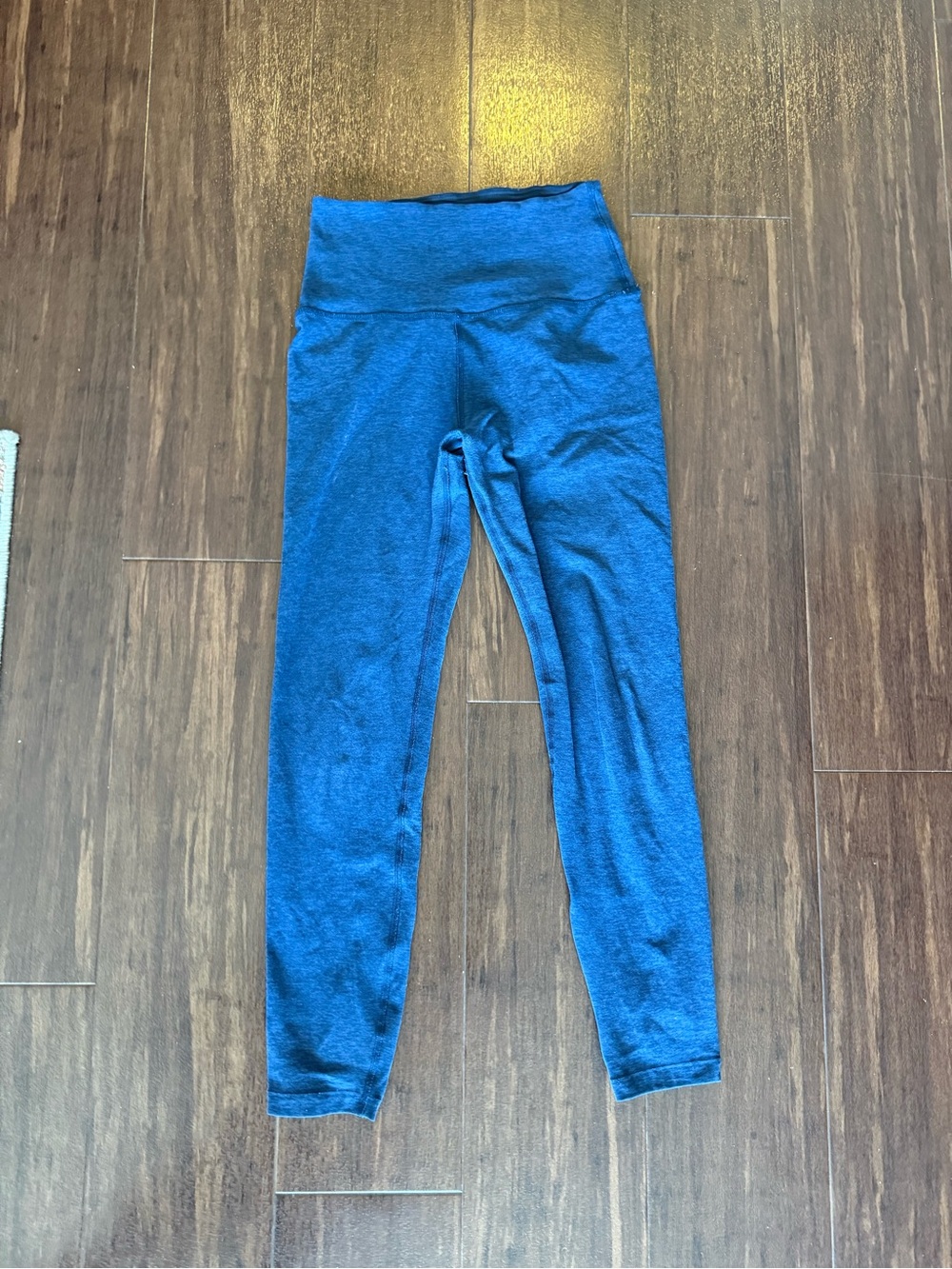 Beyond Yoga Navy Spacedye leggings with grey strap ankle design